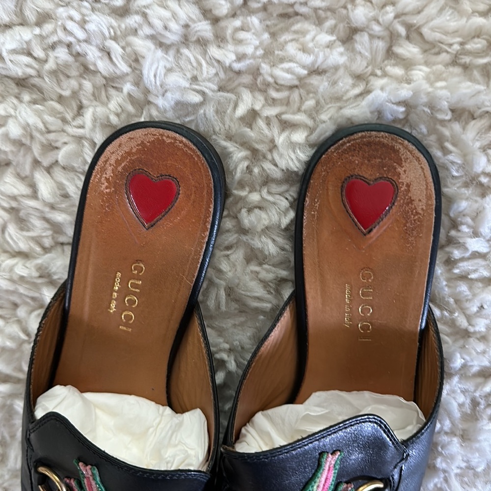 Gucci black leather limited edition rose embroidered horsebit mules slides 36 6 - Picture 3 of 4